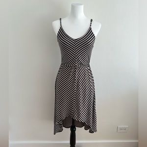 Sparkle & Fade hi-low jersey dress. Size XS. Tan/Black. Very comfortable!